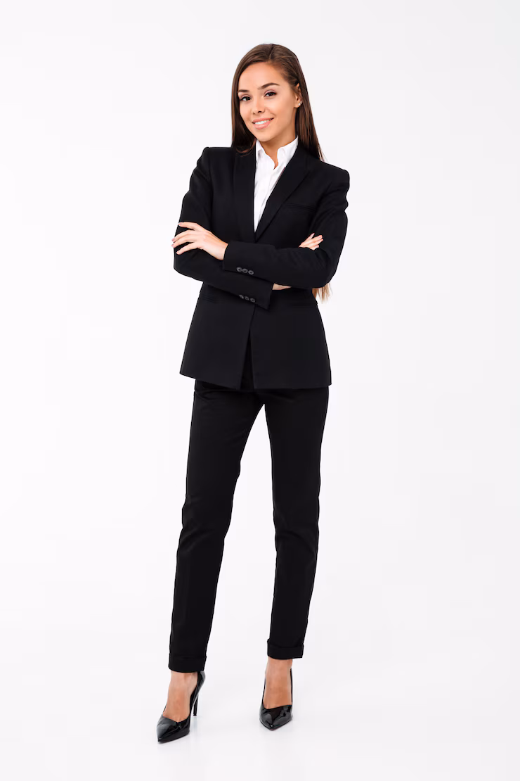 business-woman-standing-with-arms-crossed_171337-8482